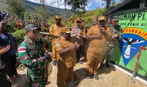 Bupati Lanny Jaya Aletinus Yigibalom Resmikan PLTA Malangaineri