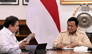 presiden-prabowo-panggil-airlangga-ke-istana-bahas-ekonomi-dan-investasi_258781